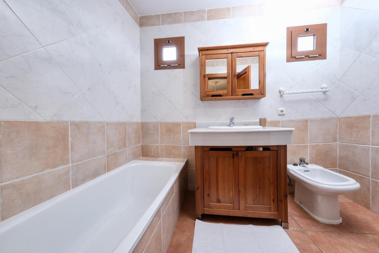 فيلا Casa Elin-Shared Pool, Fast Wifi كوستا تاغيسي المظهر الخارجي الصورة